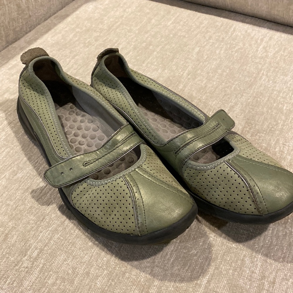 Clarks by Privo slip-on loafers, size 7.5